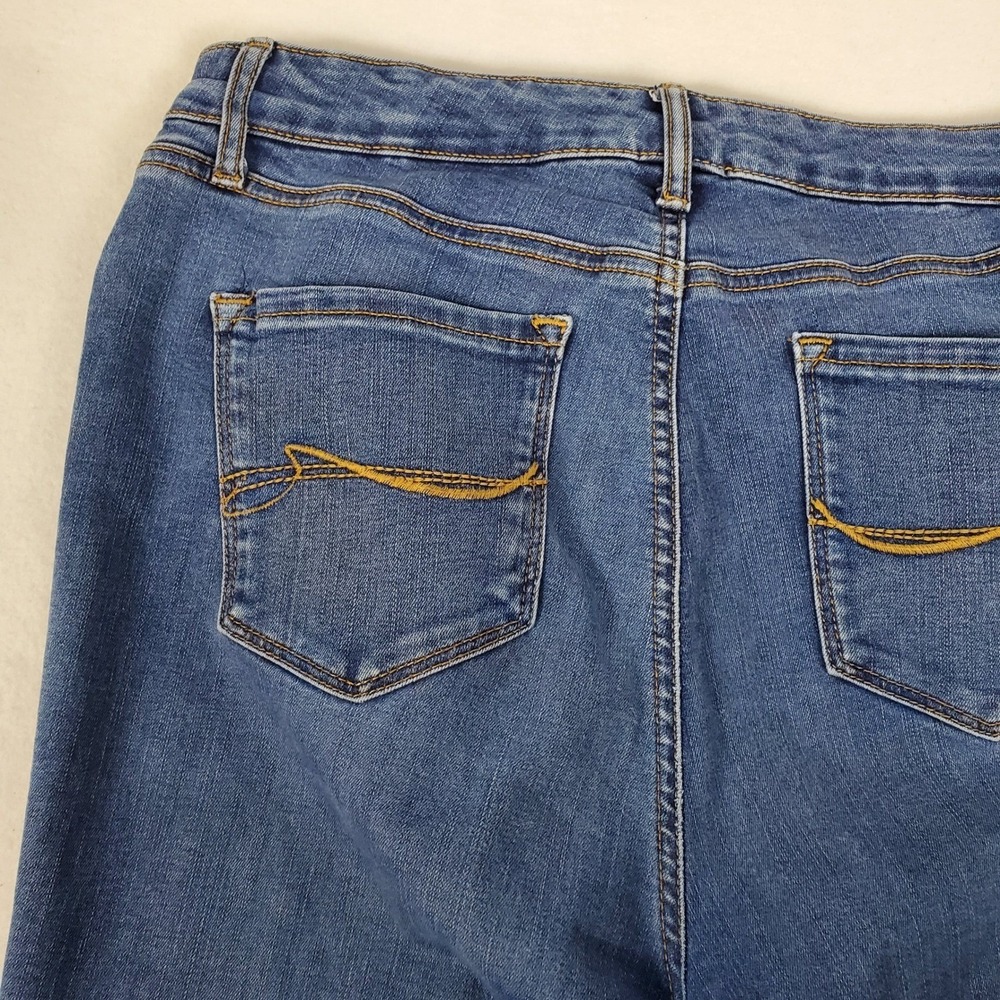 Gloria Vanderbilt Amanda Bootcut Jeans Womens 12 Medium Wash Blue Stretch Denim - Picture 7 of 14